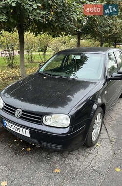 Volkswagen Golf 2003
