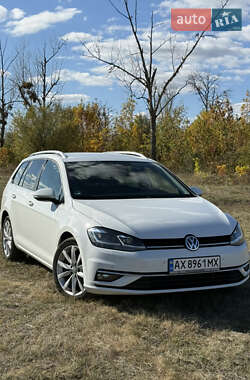 Volkswagen Golf  2017