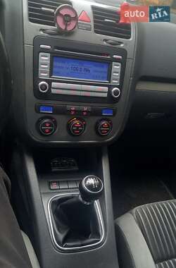 Volkswagen Golf  2007