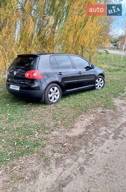 Volkswagen Golf  2005