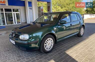 Volkswagen Golf  2000