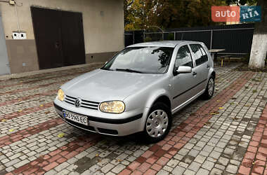 Volkswagen Golf  2002