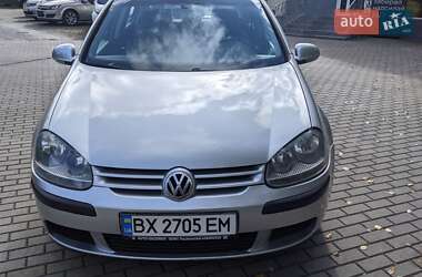 Volkswagen Golf 2004