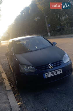 Volkswagen Golf  2004