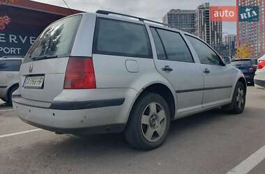 Volkswagen Golf  2002