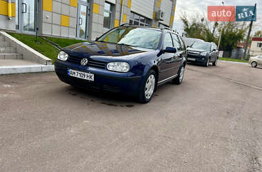 Volkswagen Golf  2000