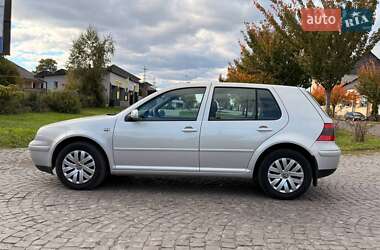 Volkswagen Golf 2000