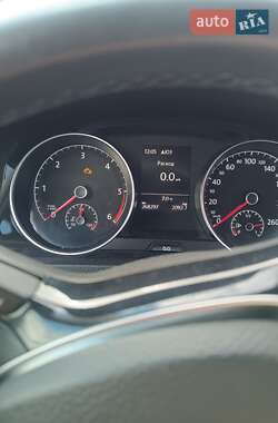 Volkswagen Golf  2014