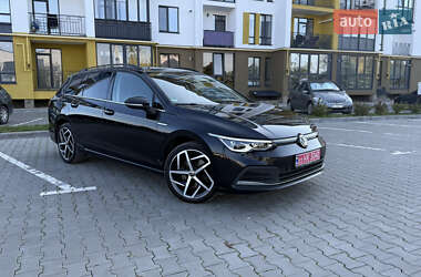Volkswagen Golf  2021