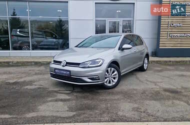 Volkswagen Golf  2020