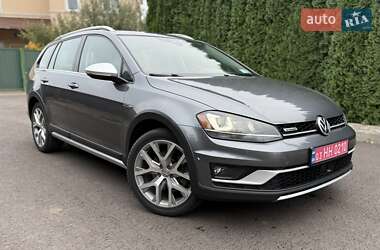 Volkswagen Golf  2016