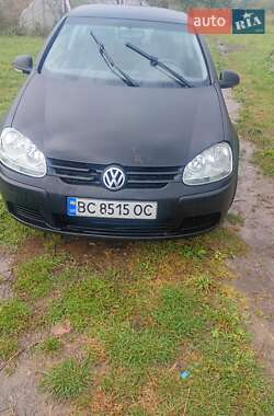Volkswagen Golf 2004