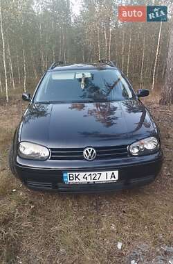 Volkswagen Golf  2005