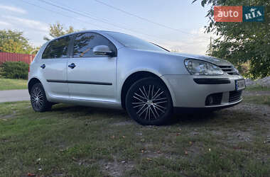 Volkswagen Golf  2005
