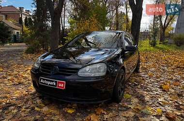 Volkswagen Golf 2004