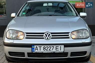 Volkswagen Golf 2002