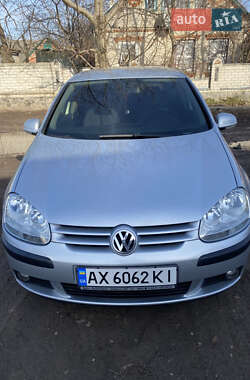 Volkswagen Golf  2005