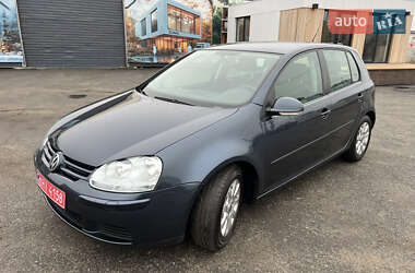Volkswagen Golf  2005