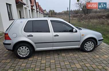 Volkswagen Golf 1998