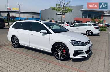 Volkswagen Golf  2018