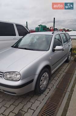 Volkswagen Golf  2002