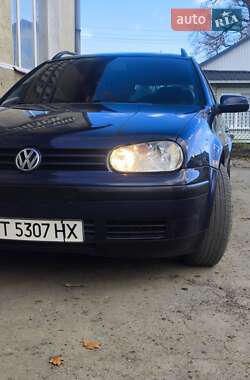 Volkswagen Golf  2000