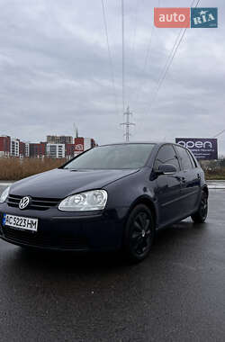 Volkswagen Golf  2005