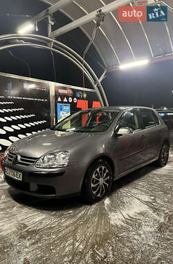 Volkswagen Golf  2005