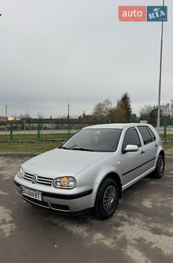 Volkswagen Golf  2003