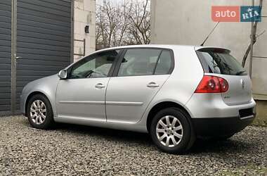 Volkswagen Golf  2005