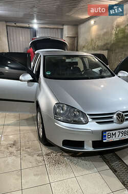 Volkswagen Golf  2003