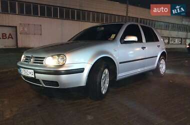 Volkswagen Golf  2000