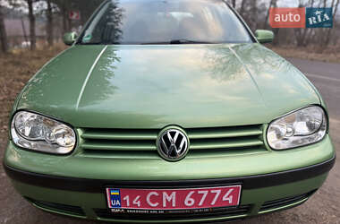 Volkswagen Golf  2000