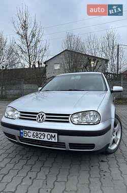 Volkswagen Golf 2002