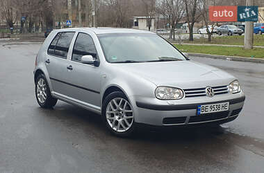 Volkswagen Golf  2001