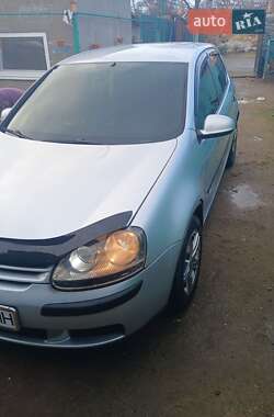 Volkswagen Golf 2005