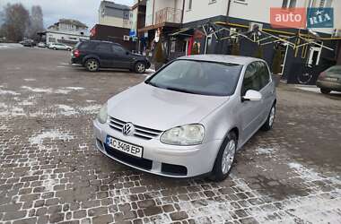 Volkswagen Golf  2005