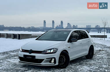 Volkswagen Golf  2019