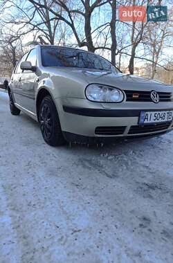 Volkswagen Golf  2001