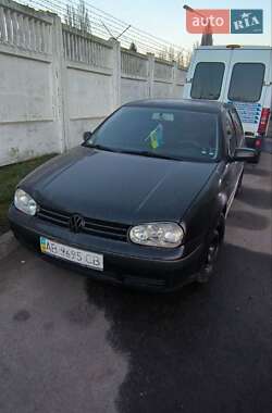 Volkswagen Golf  2000