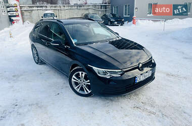 Volkswagen Golf  2021