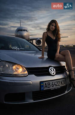 Volkswagen Golf  2005