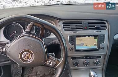 Volkswagen Golf  2016