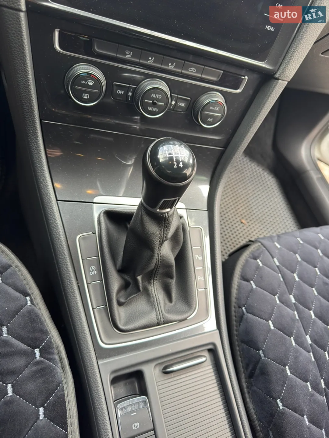 Volkswagen Golf 2018 VIN WVWZZZAUZJP601106 фото оголошення 11 з 47