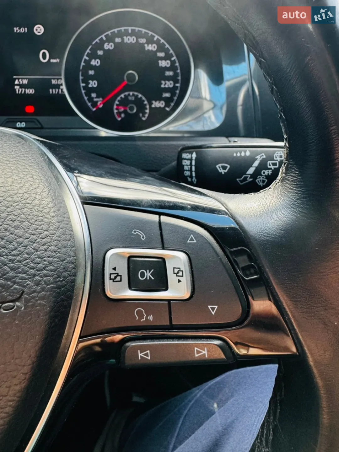 Volkswagen Golf 2018 VIN WVWZZZAUZJP601106 фото оголошення 27 з 47