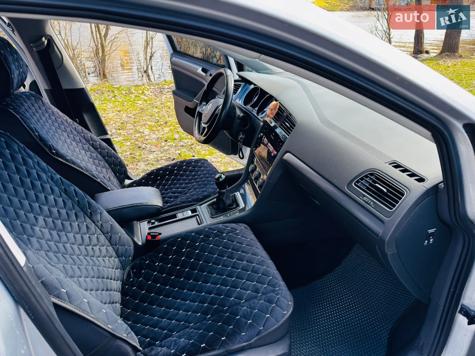 Volkswagen Golf 2018 VIN WVWZZZAUZJP601106 фото оголошення 37 з 47