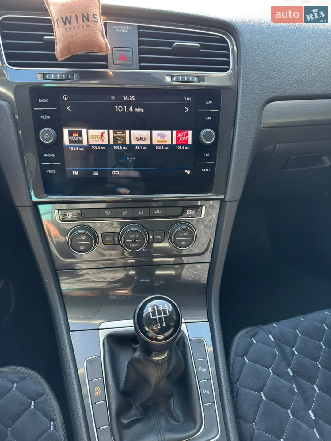 Volkswagen Golf 2018 VIN WVWZZZAUZJP601106 фото оголошення 46 з 47