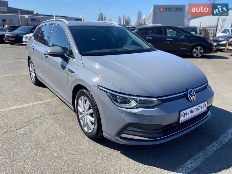 Volkswagen Golf 2021
