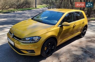 Volkswagen Golf  2018
