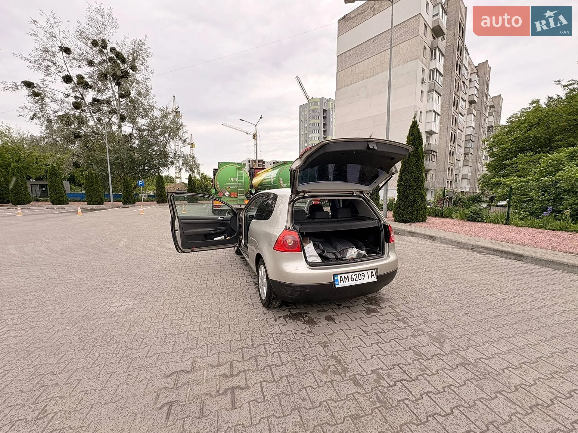 Volkswagen Golf 2004 VIN WVWZZZ1KZ4W134327 фото оголошення 10 з 49